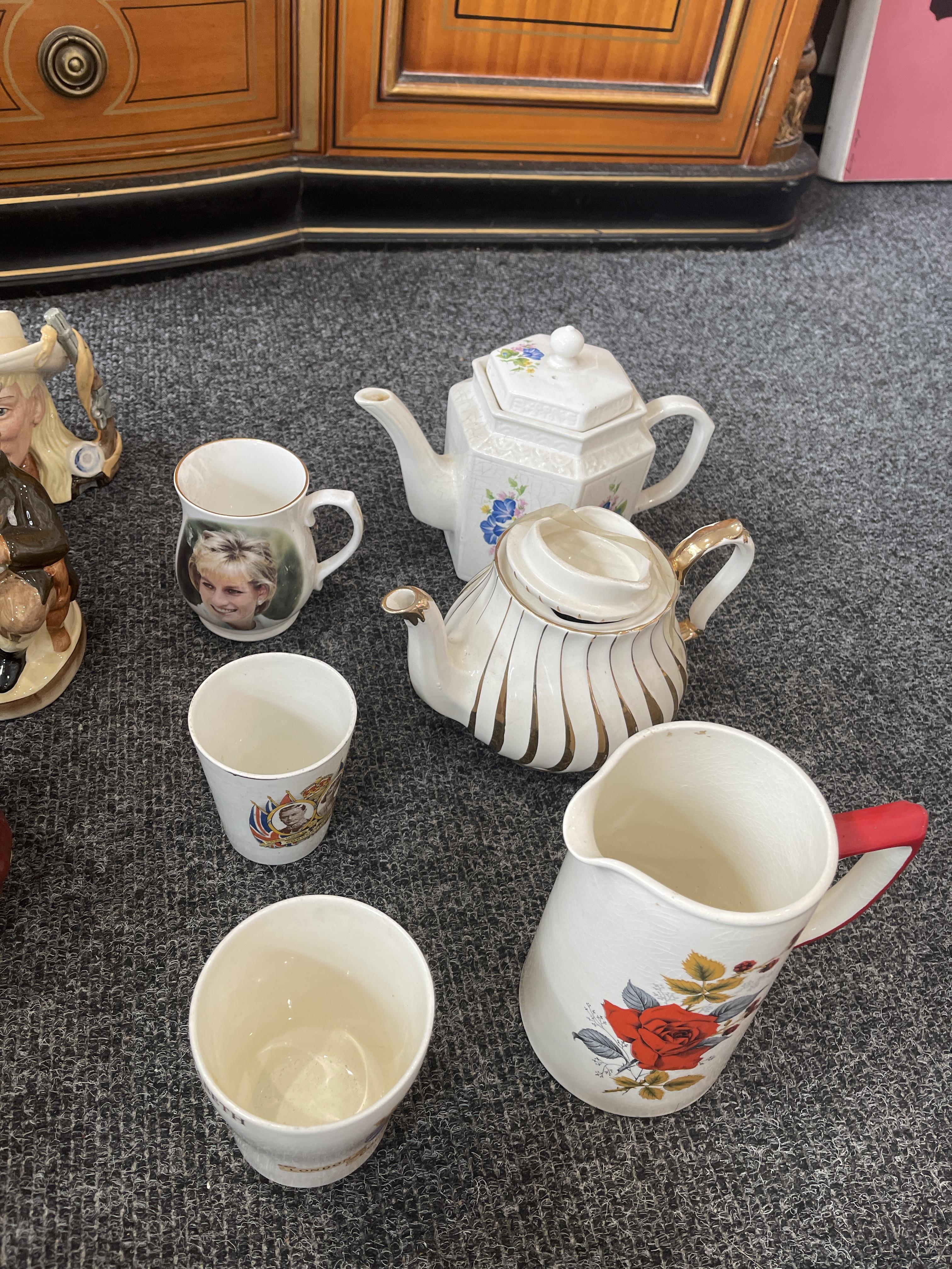 Collection of Mixed ceramics, may be damage to some. - Image 7 of 23