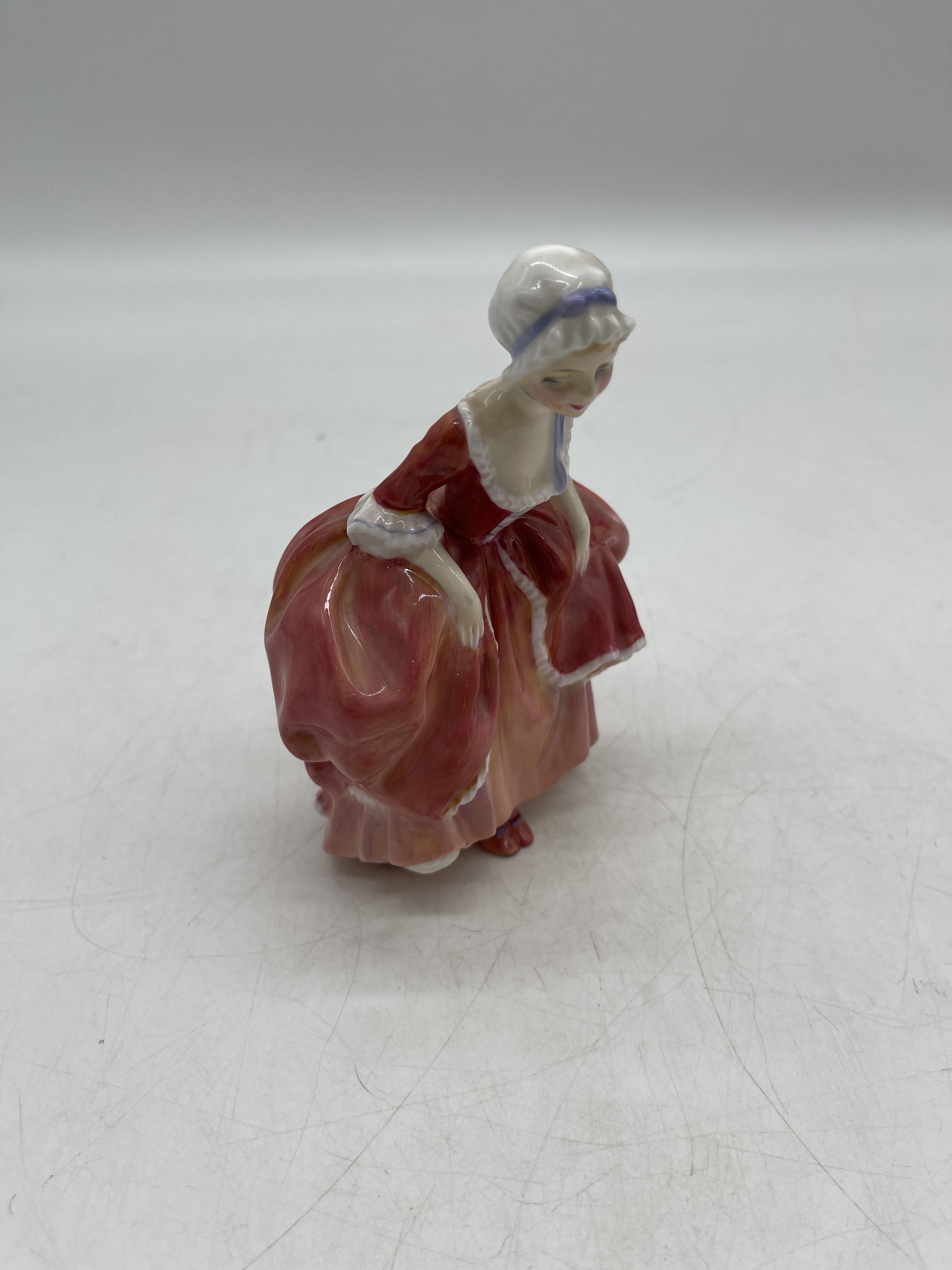 Pink Royal Doulton ceramic figurines - Image 15 of 41