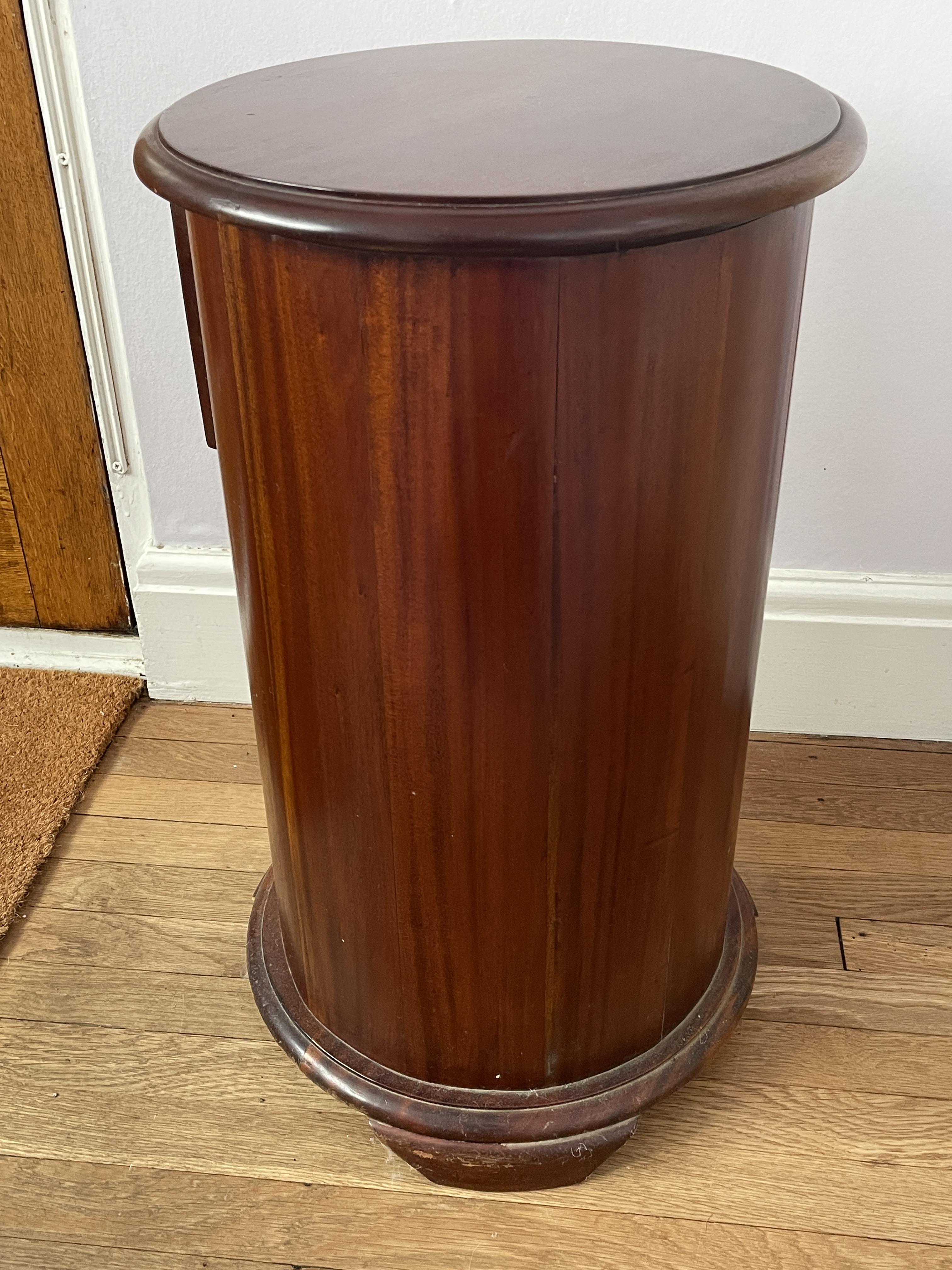 Mahogany Round Drum Chest with Drawer and Cupboard - Image 10 of 14