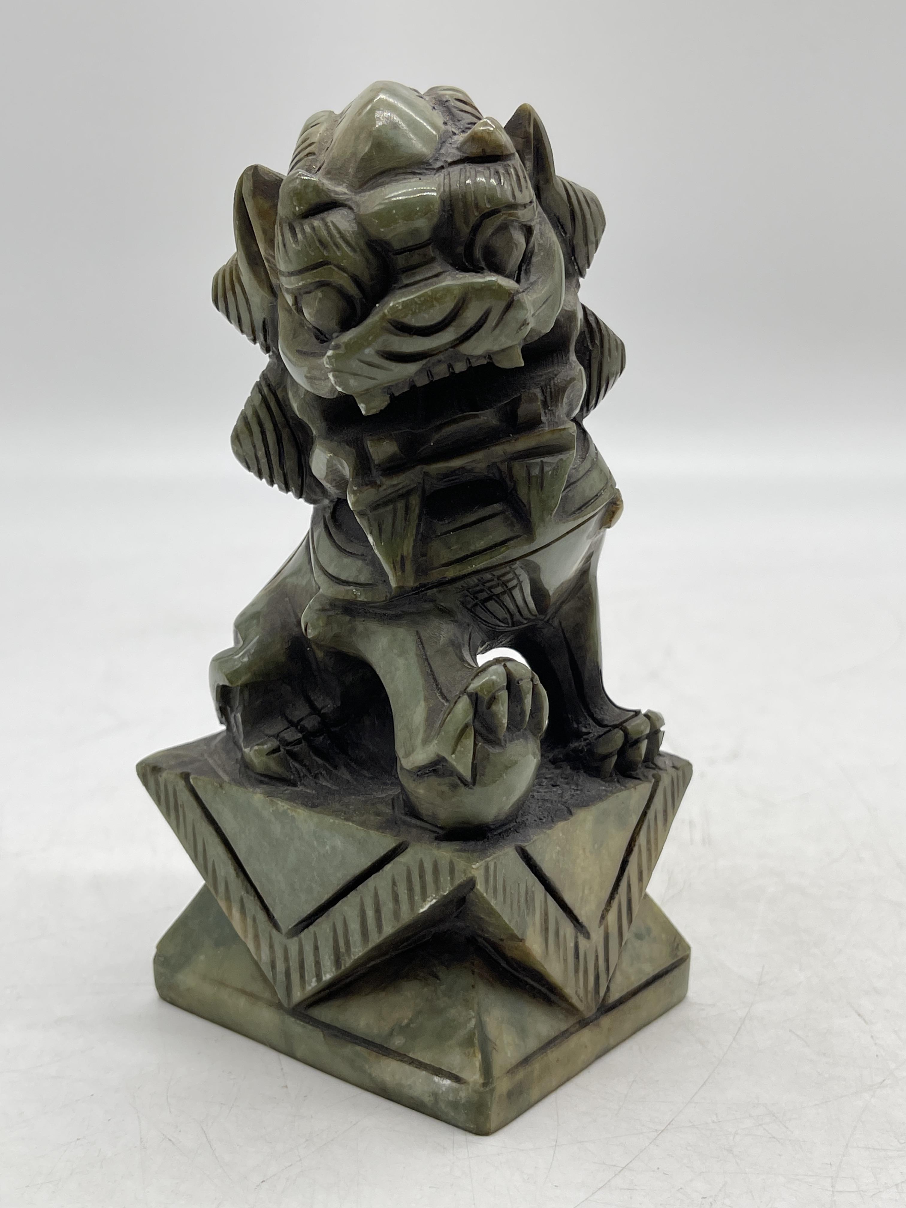 Pair of Oriental Chinese Carved Jade Foo Dog Figur - Image 3 of 24