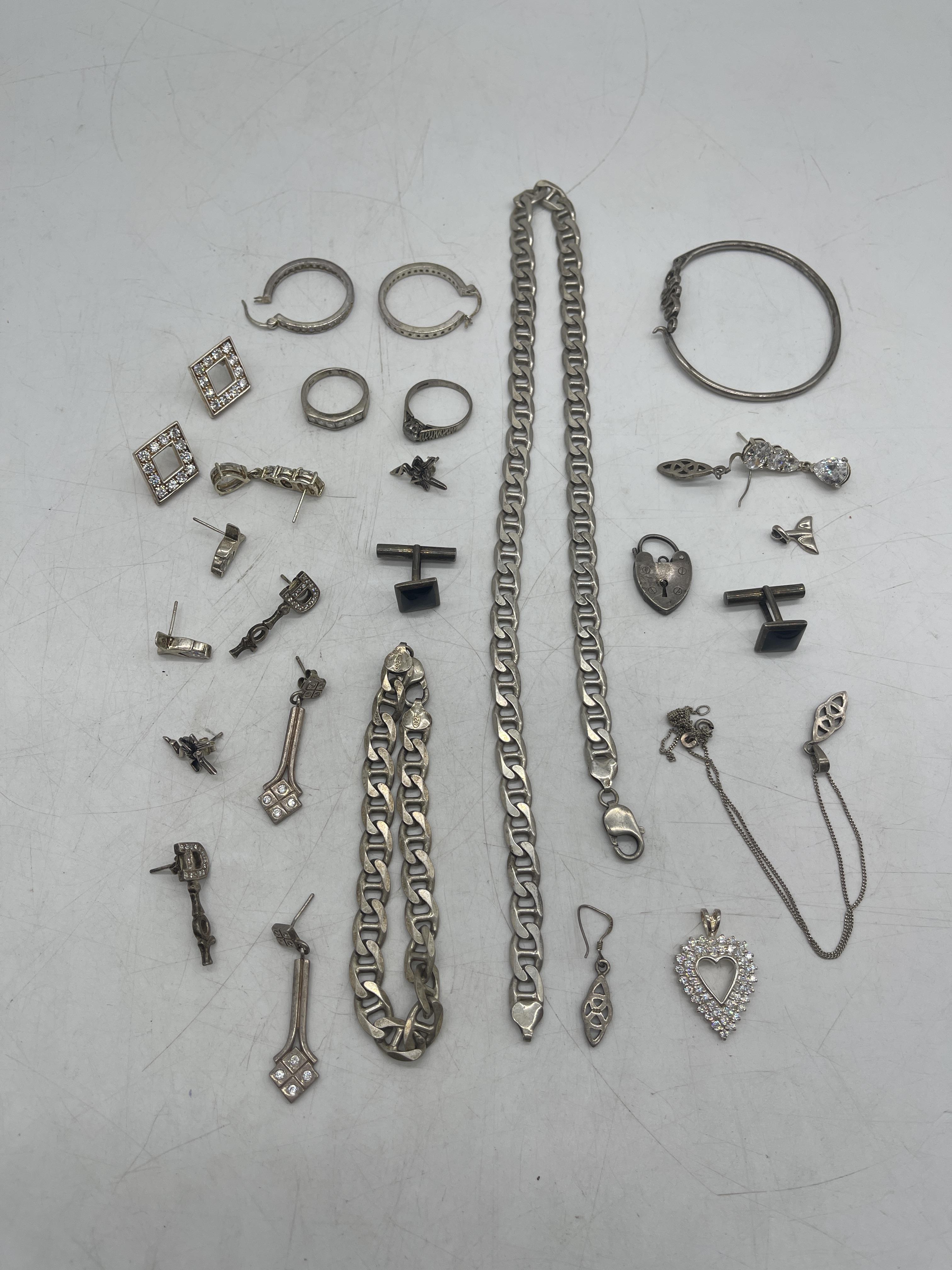 Collection of Silver Jewellery.