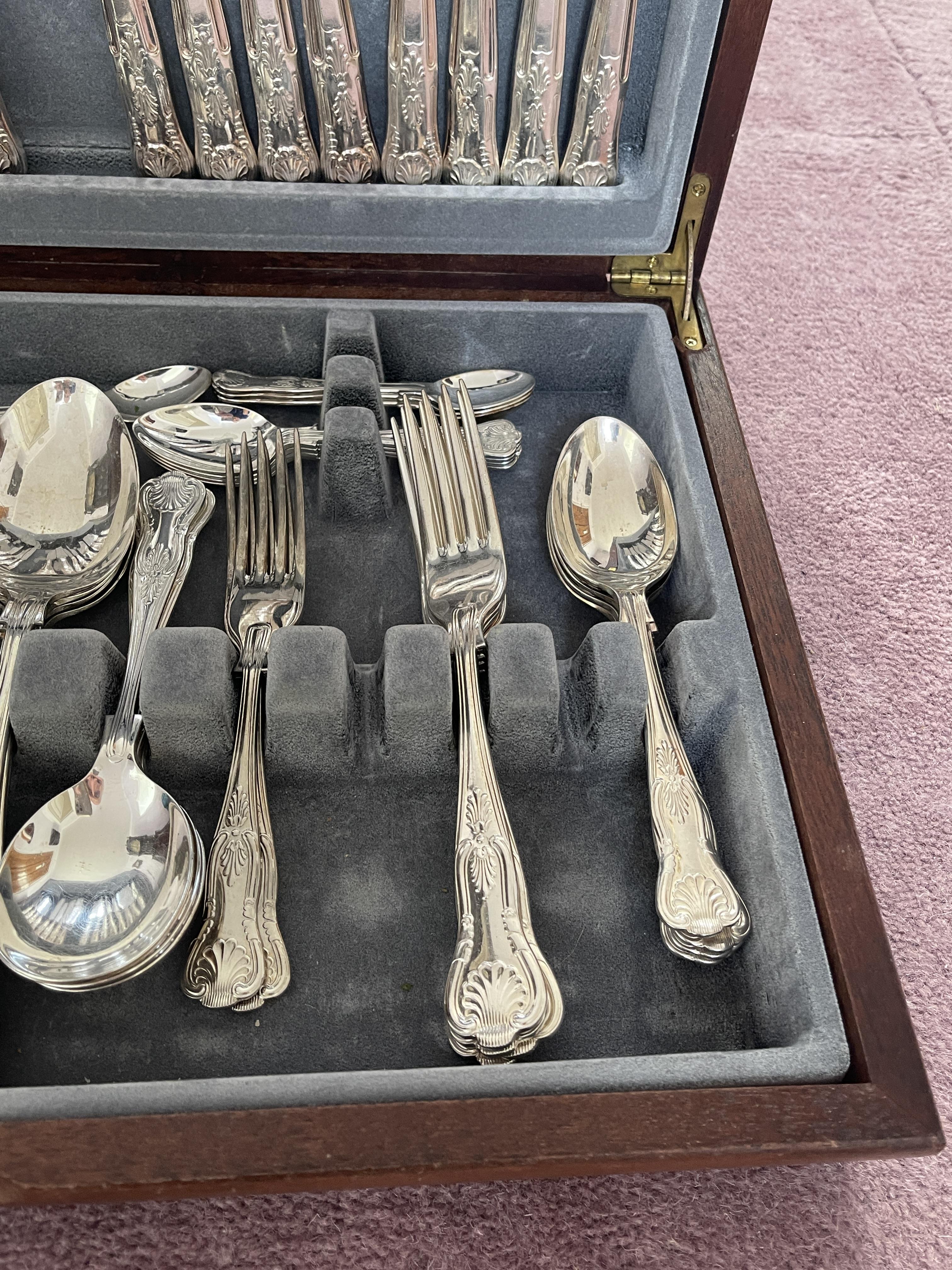 Cased Sheffield England Stainless Steel Cutlery Se - Image 8 of 10