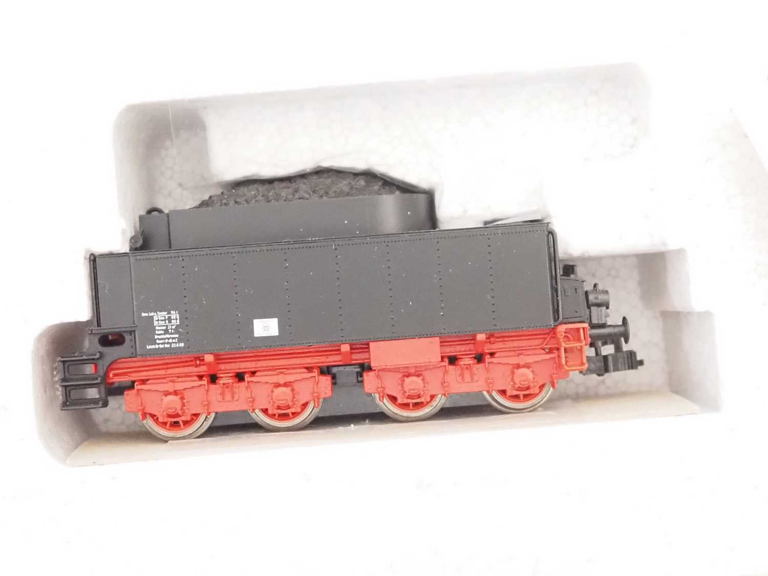 A group of PIKO HO gauge German Outline steam locos comprising Classes BR01.5, BR03.0 and BR38 all - Bild 4 aus 11