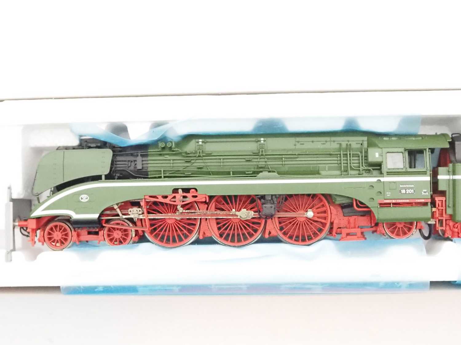 A group of ROCO German Outline HO gauge steam locomotives comprising 43204 (in original wooden case, - Bild 3 aus 10