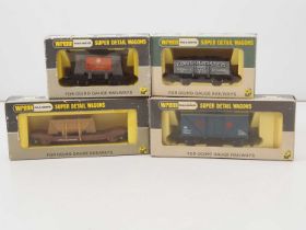 A group of rarer WRENN wagons comprising: W5080, W5087, W5103 and W5107 - VG in G/VG boxes (4)