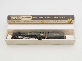 A WRENN OO gauge W2236 rebuilt Bulleid Pacific steam locomotive in BR green livery 'Dorchester' - VG