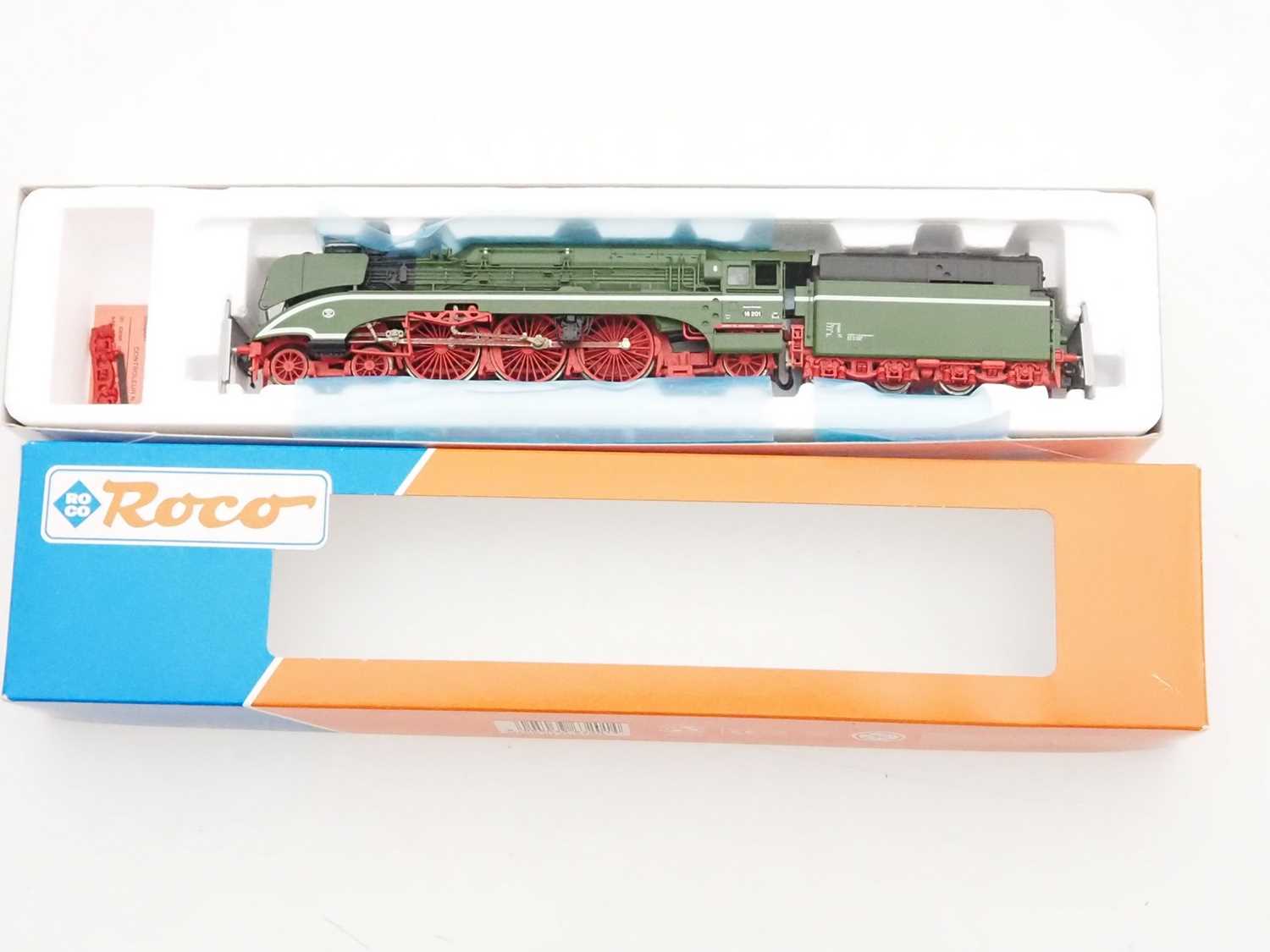 A group of ROCO German Outline HO gauge steam locomotives comprising 43204 (in original wooden case, - Bild 2 aus 10