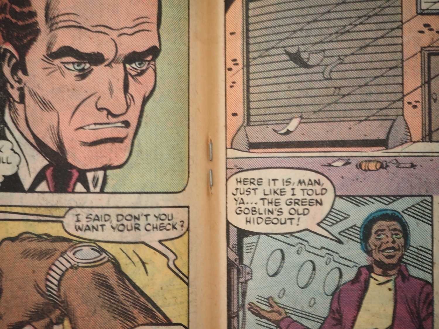 AMAZING SPIDER-MAN #238 - (1983 - MARVEL) - INCLUDES TATTOOZ - First appearance of the Hobgoblin, - Bild 6 aus 10