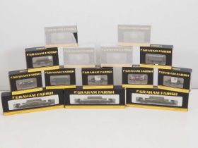A group of GRAHAM FARISH by BACHMANN N gauge wagons and bogie wagons - VG/E in VG/E boxes (14)