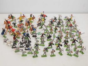 A large quantity of vintage plastic knights by BRITAINS and others - mostly BRITAINS DEETAIL