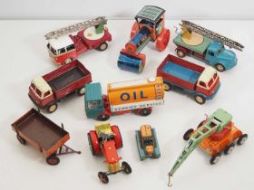 A tray of vintage tinplate toys mostly Eastern European/Czechoslovakian - F/G (unboxed) (10)