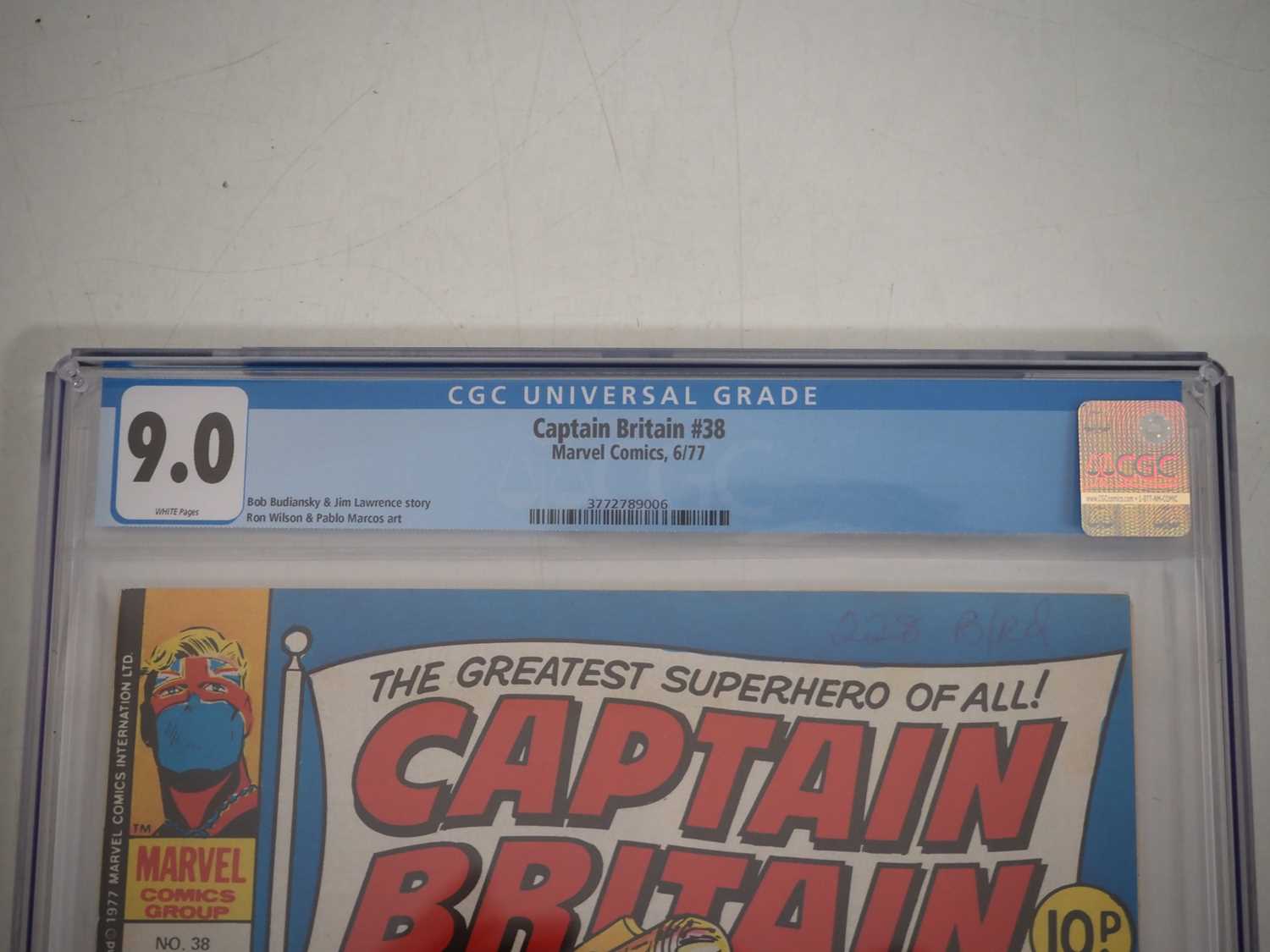 CAPTAIN BRITAIN #38 (1977 - MARVEL UK) - GRADED 9.0 (VF/NM) by CGC - Dated June 29th - Includes - Image 3 of 3