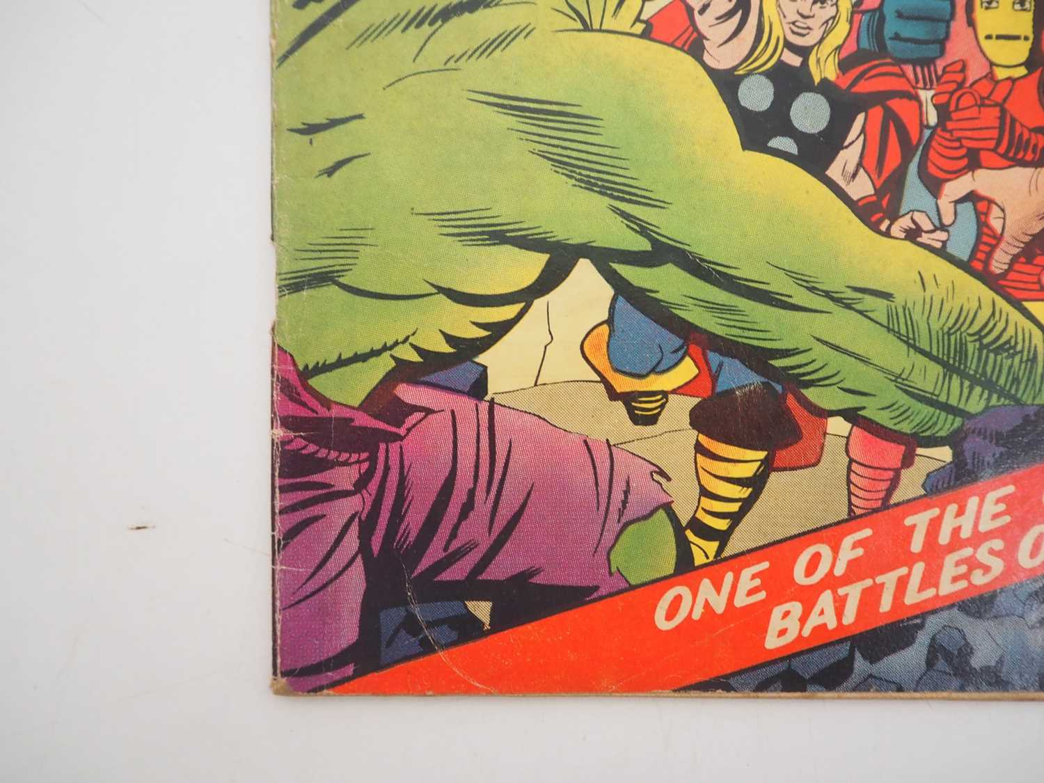 AVENGERS #3 (1964 - MARVEL - UK Price Variant) - Classic battle of the Avengers vs the Hulk and - Image 4 of 17