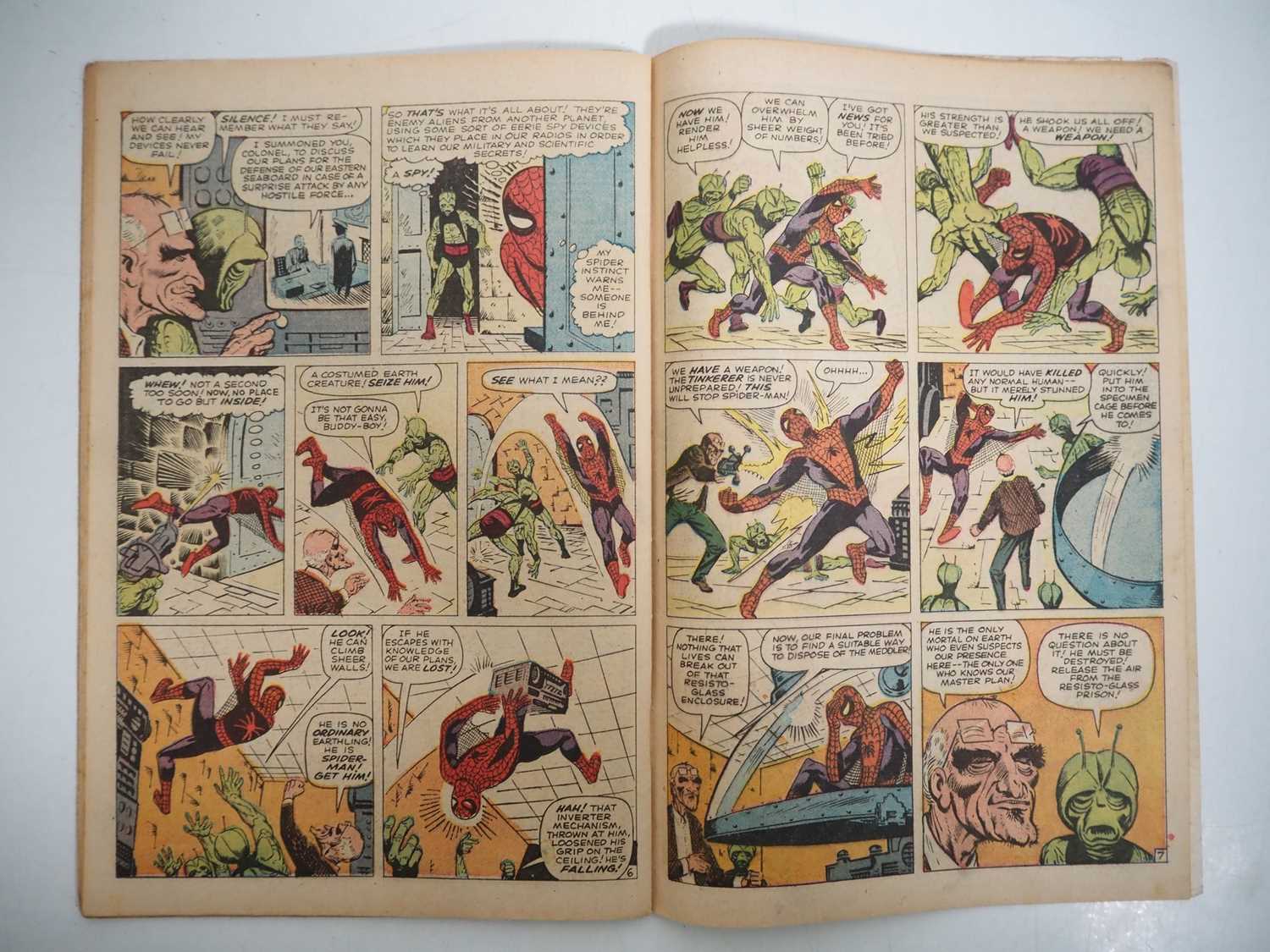 AMAZING SPIDER-MAN #2 - (1963 - MARVEL - UK Price Variant) - Third appearance of Spider-Man + - Image 26 of 32