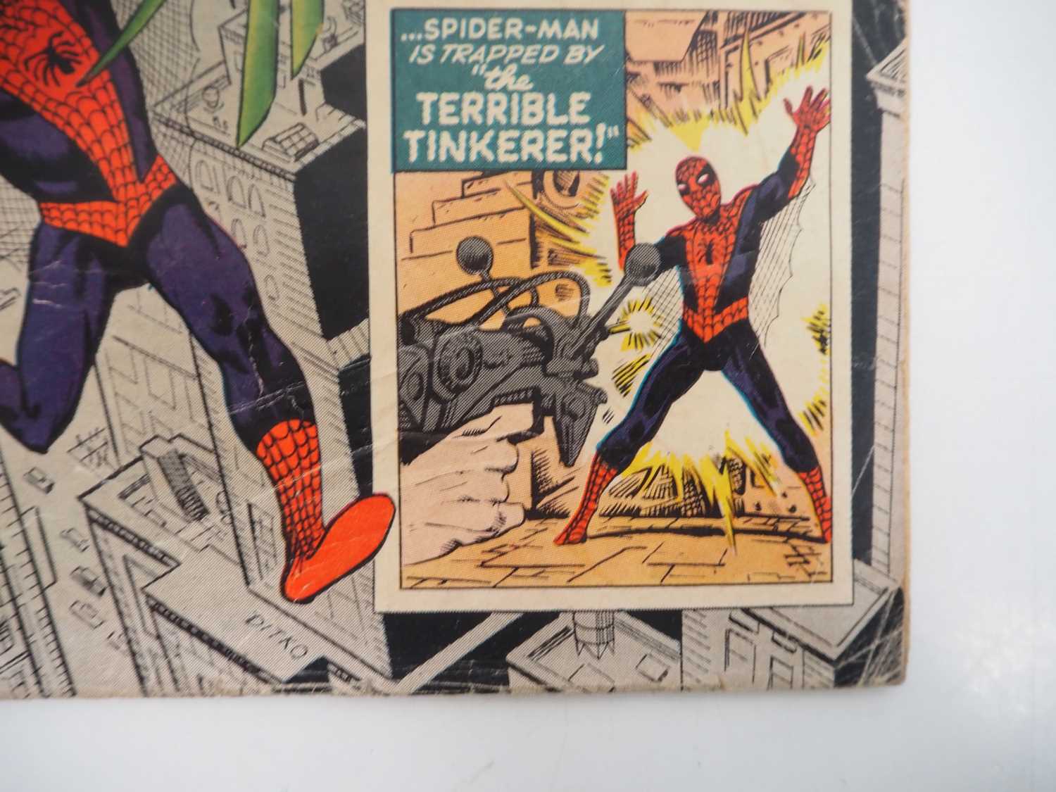 AMAZING SPIDER-MAN #2 - (1963 - MARVEL - UK Price Variant) - Third appearance of Spider-Man + - Image 5 of 32