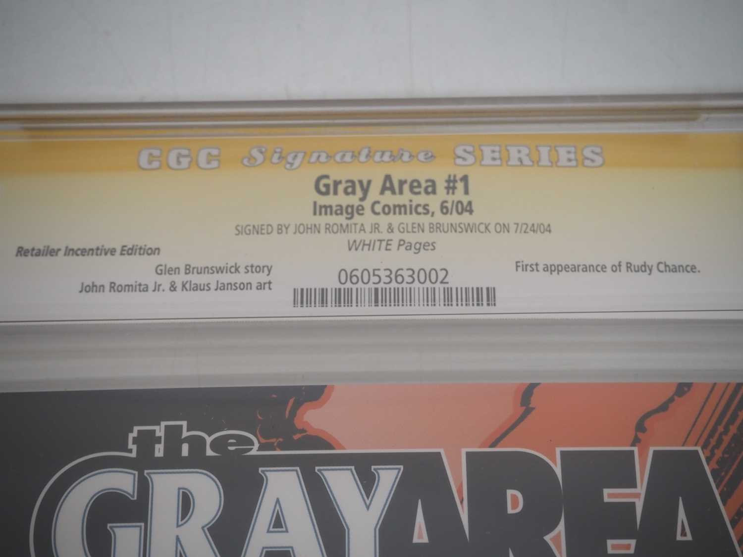 THE GRAY AREA #1 - RETAILER INCENTIVE EDITION (2004 - IMAGE) GRADED 9.8(NM/MINT) by CGC SIGNATURE - Image 4 of 5