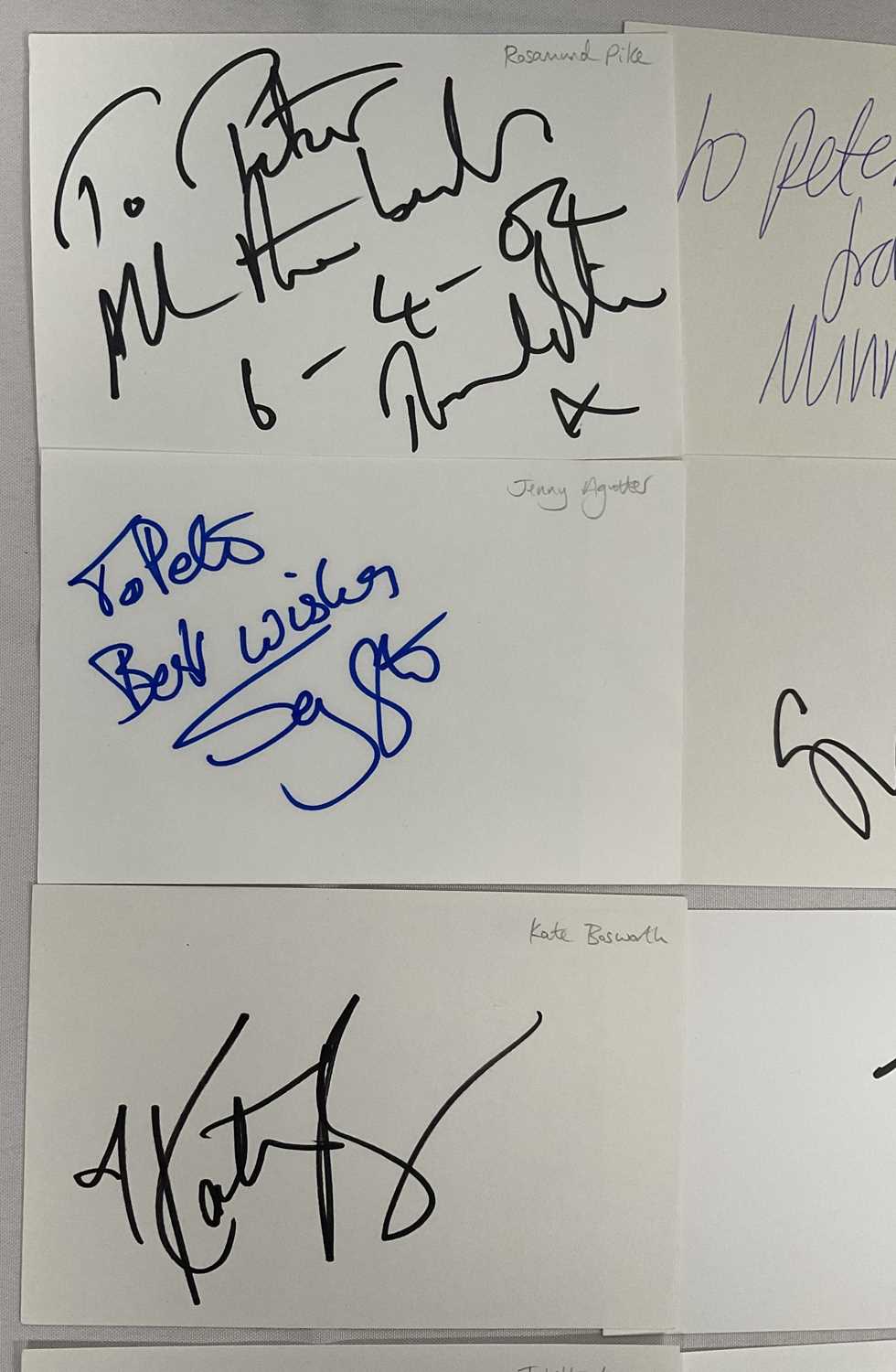A large group of autograph cards signed by Hollywood Actresses to include ROSAMUND PIKE, MINNIE - Image 8 of 8