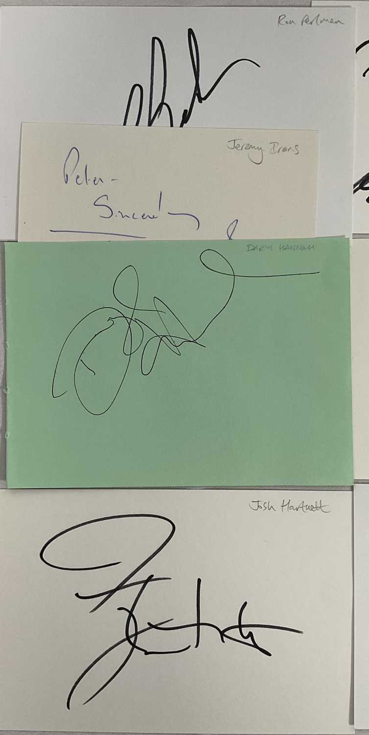 A group of autograph cards signed by Hollywood A-listers to include BEN AFFLECK, CASEY AFFLECK, MATT - Image 2 of 6