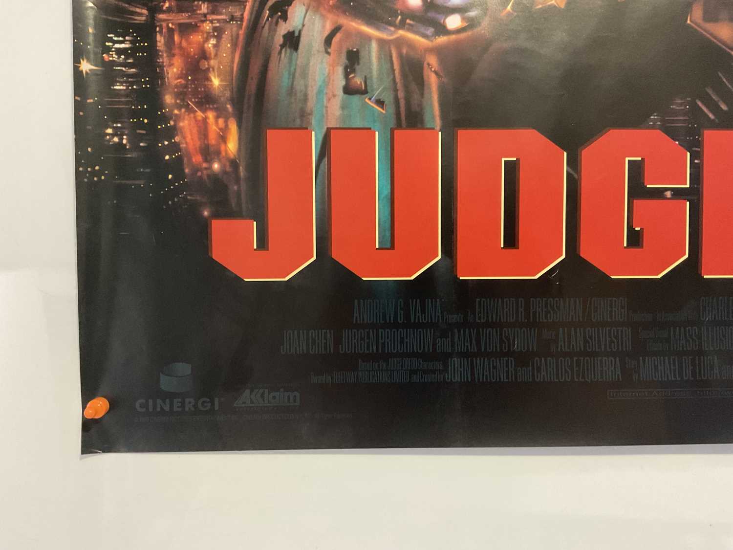 JUDGE DREDD (1995) UK Quad film poster, comic book adaptation starring Sylvester Stallone, artwork - Image 4 of 6