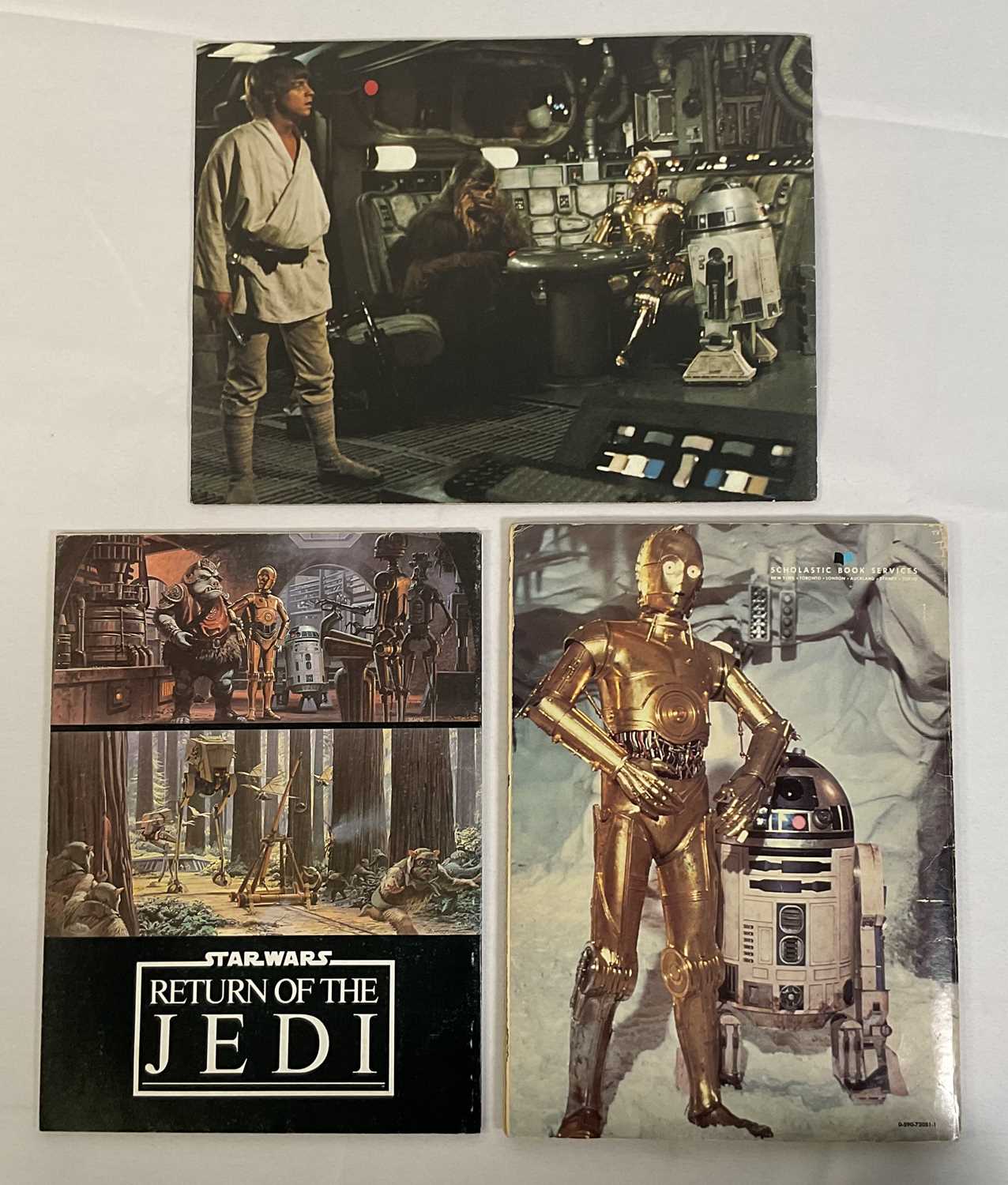 A group of autographed movie souvenir program books to include STAR WARS EPISODE IV: A NEW HOPE ( - Image 5 of 5