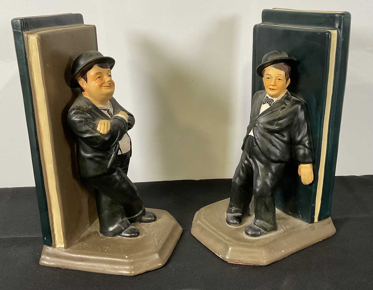 A pair of LAUREL AND HARDY bookends, approx 26cm. - Image 3 of 3
