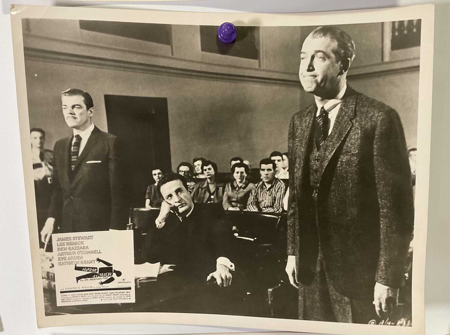 ANATOMY OF A MURDER (1959) - A set of 8 lobby cards and Campaign Book for Alfred Hitchcocks - Image 3 of 13