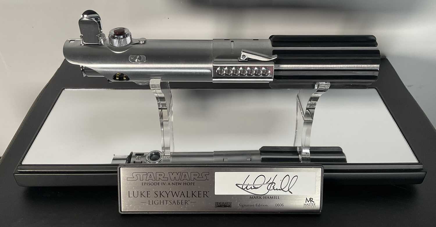 STAR WARS - A Master Replicas Luke Skywalker Signature Series Star Wars A New Hope Lightsaber, - Image 2 of 15
