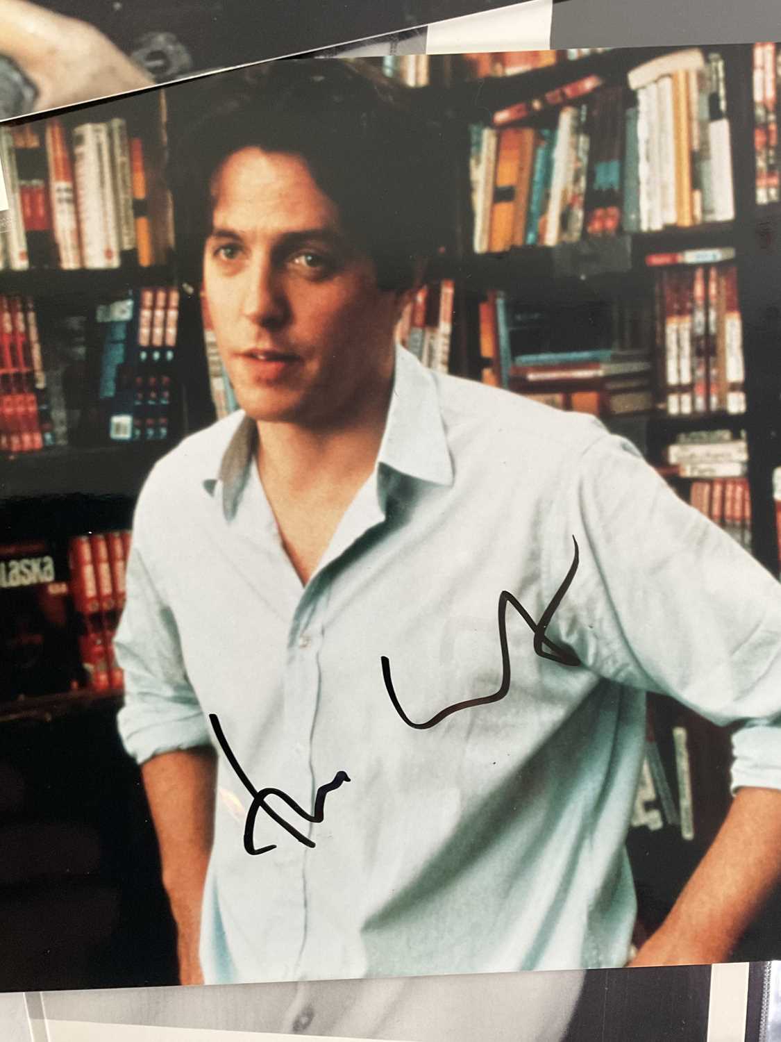 A group of autographed Male Hollywood movie star colour photographs to include MATTHEW BRODERICK X2, - Image 3 of 6
