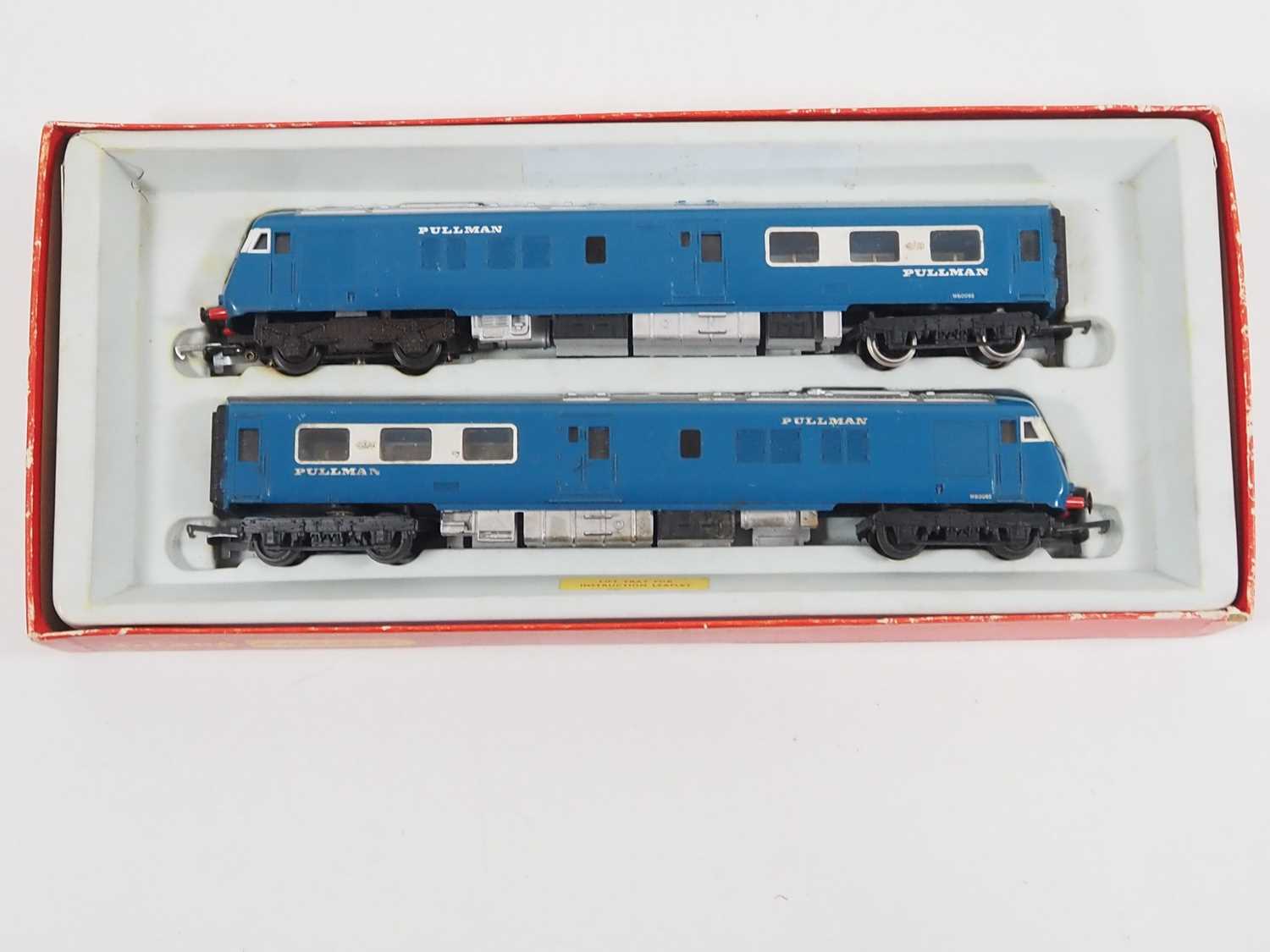 A group of TRI-ANG OO gauge unboxed Blue Pullman vehicles comprising sets in original blue/white ( - Bild 4 aus 5