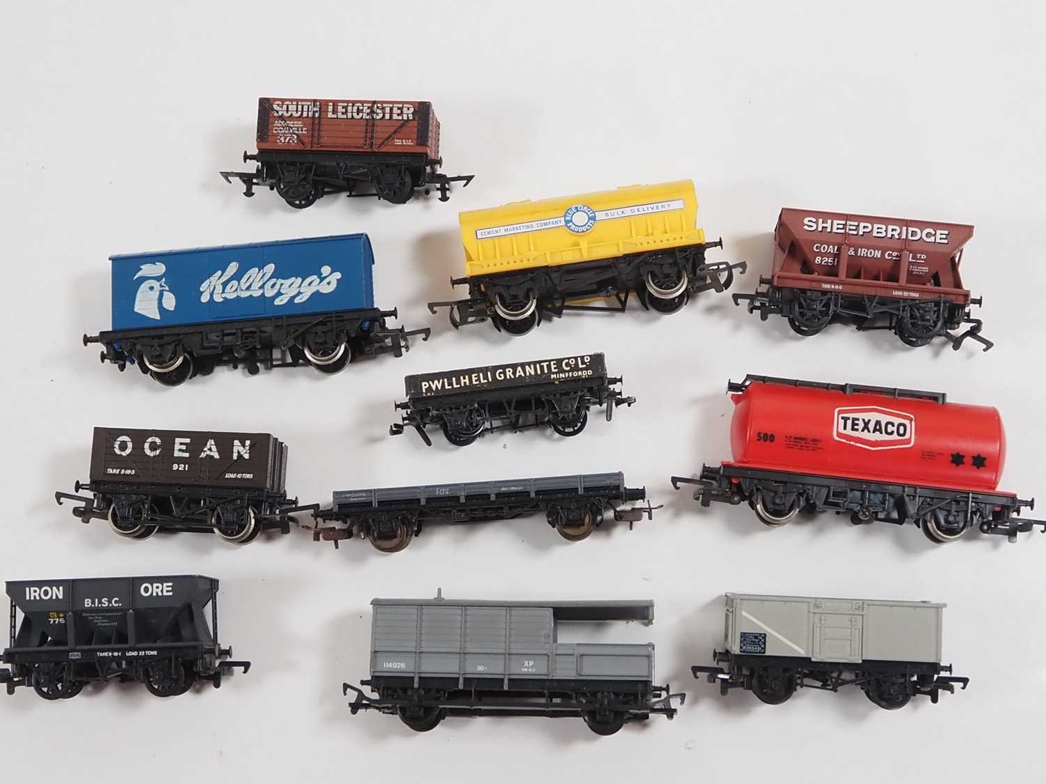 A large quantity of OO gauge rolling stock by LIMA, HORNBY and others to include a LIMA Intercity - Image 2 of 9