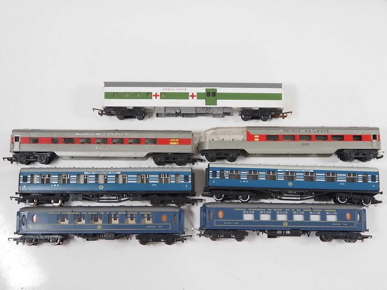 A group of unboxed OO gauge coaches by FARISH, HORNBY and others - G/VG unboxed (34) - Bild 2 aus 5