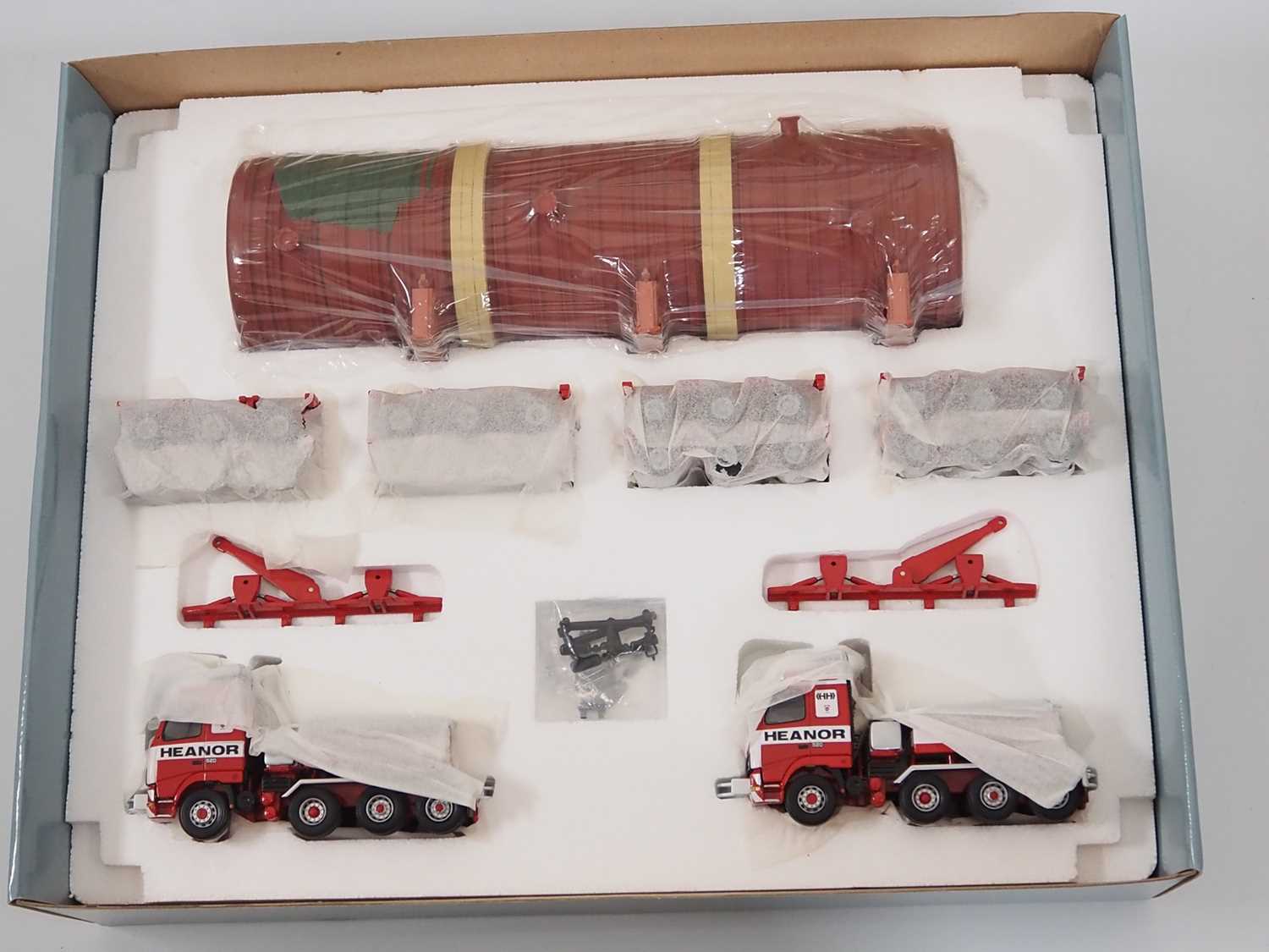 A CORGI 1:50 scale CC12403 Heavy Haulage set in Heanor livery - appears unused - VG/E in VG box - Image 3 of 5