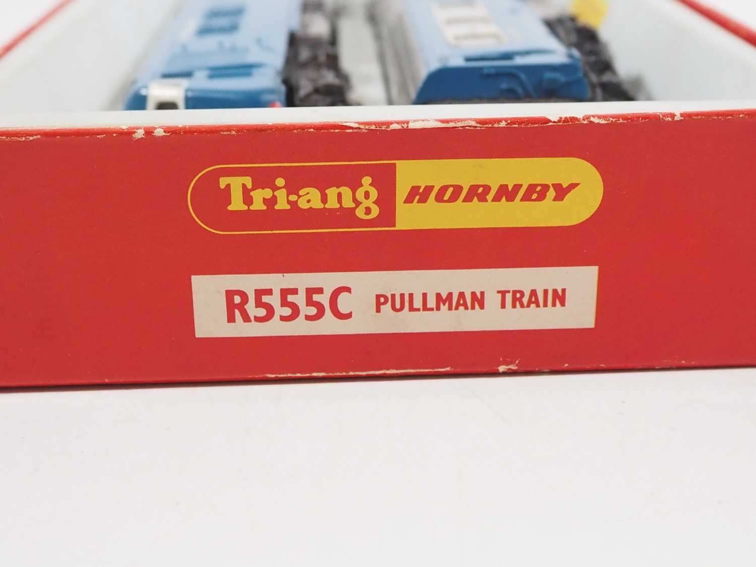A group of TRI-ANG OO gauge unboxed Blue Pullman vehicles comprising sets in original blue/white ( - Bild 5 aus 5