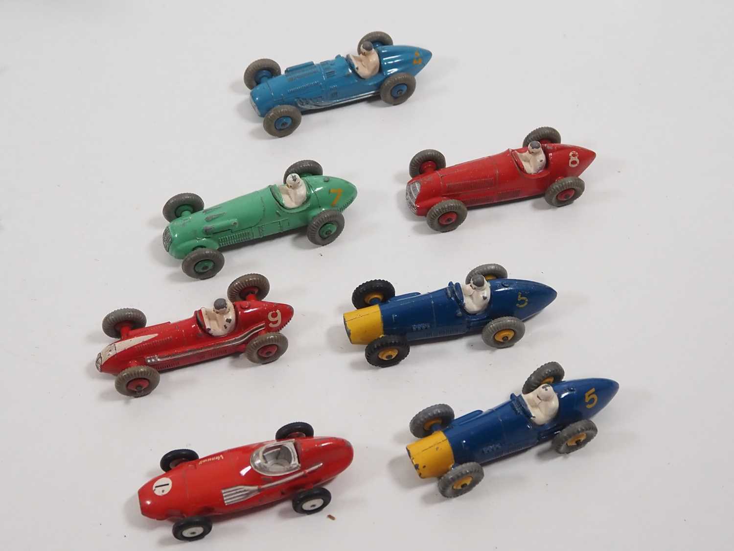 A group of playworn DINKY diecast toys comprising a large selection of aircraft and a group of - Image 2 of 4