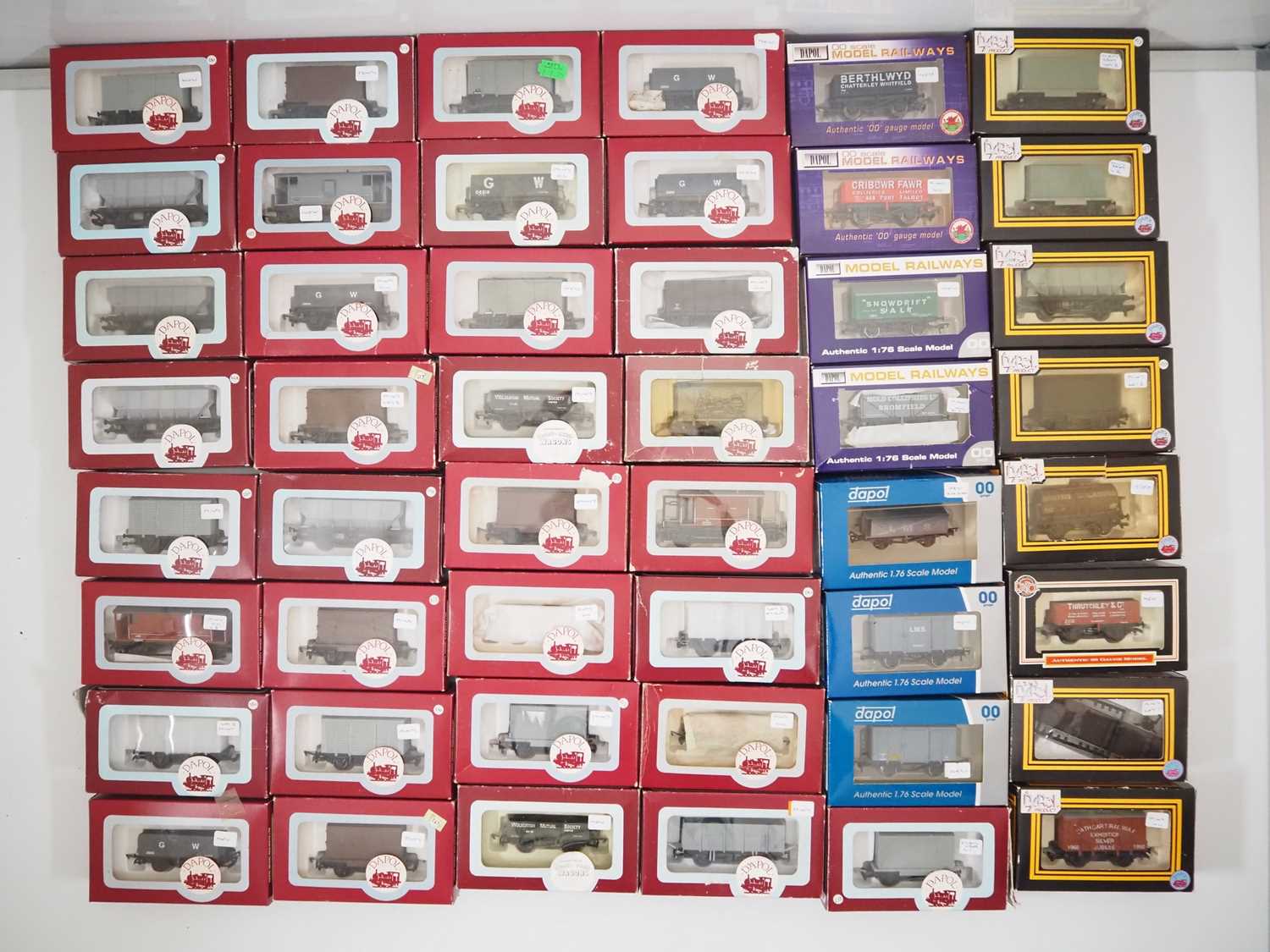 A large group of DAPOL boxed OO gauge wagons of various types - VG in G/VG boxes (48)