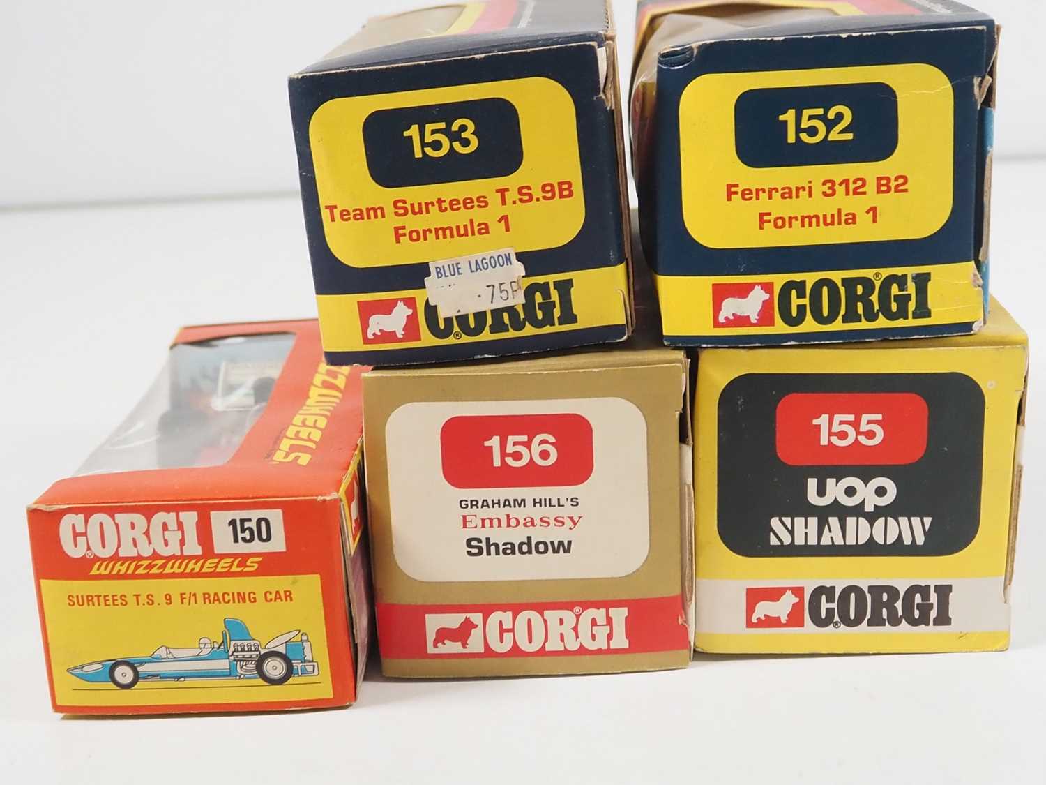 A group of CORGI diecast Formula 1 racing cars comprising numbers 150, 152, 153, 155 and 156 - VG in - Image 4 of 5