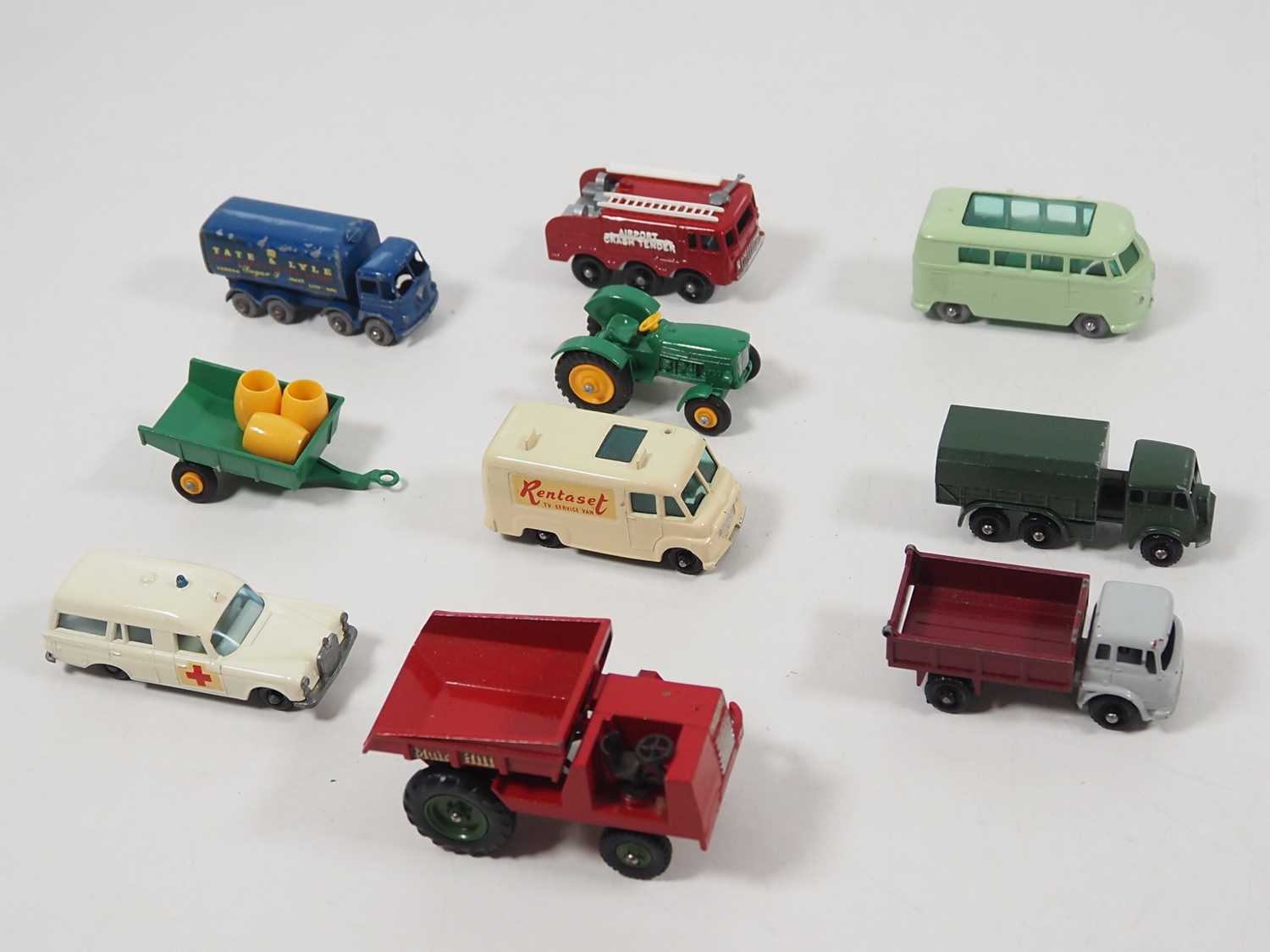 A group of MATCHBOX 1-75 series diecast vehicles together with a King Size example in type B,C,D and - Bild 2 aus 4