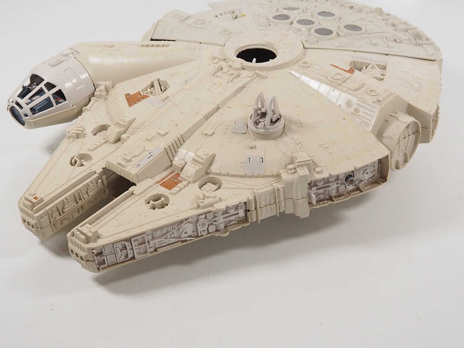 A group of vintage PALITOY/KENNER Star Wars toys comprising a Millennium Falcon and various - Image 4 of 6