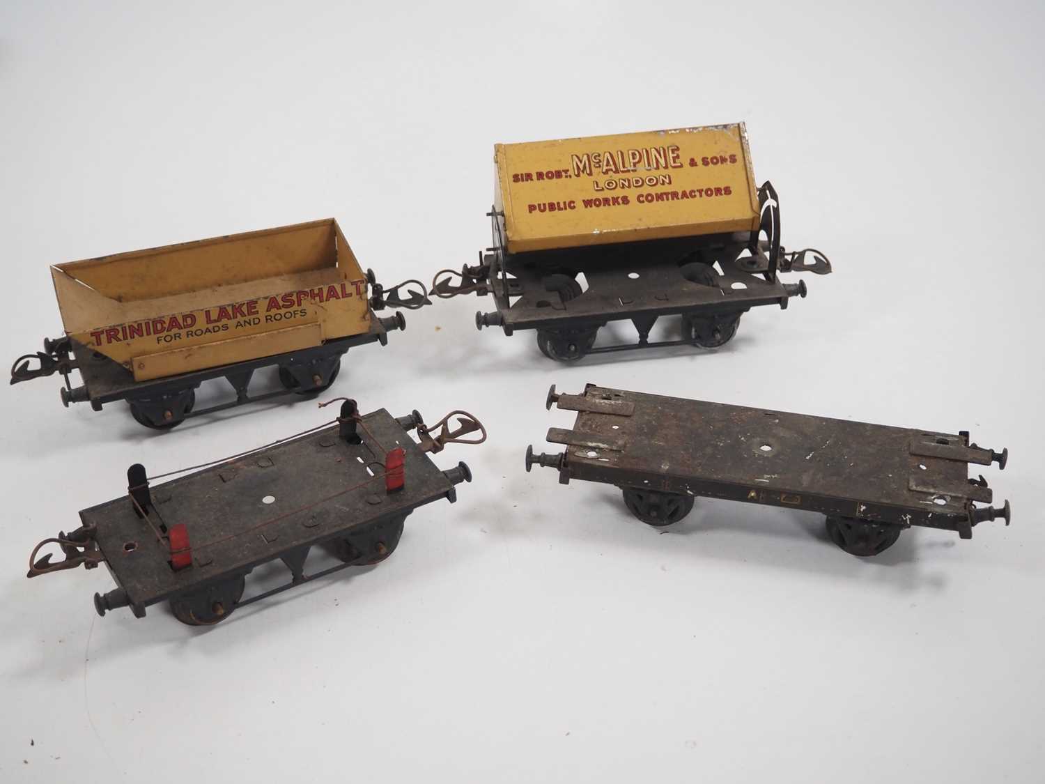A large group of boxed and unboxed O gauge wagons and coaches by BASSETT-LOWKE, HORNBY and - Bild 3 aus 6