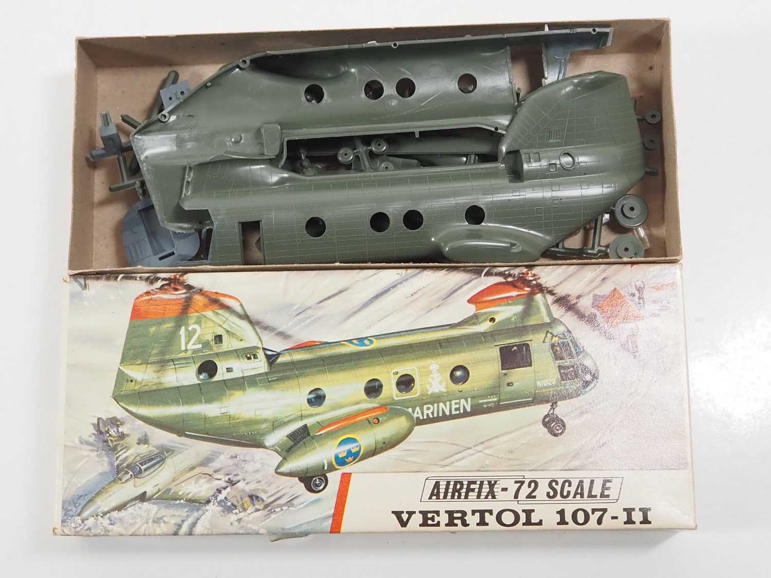 A group of vintage unbuilt aircraft kits by AIRFIX, FROG and others, contents unchecked - G/VG in - Image 5 of 9