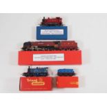 A TRI-ANG OO gauge Caledonian Single steam locomotive in CR blue together with a pair of TRI-ANG /