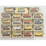 A group of WRENN boxed OO gauge wagons of various types - VG in G/VG boxes (19)