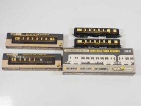 A WRENN W3006/7 OO gauge Brighton Belle 2 car EMU together with an additional pair of Pullman cars -