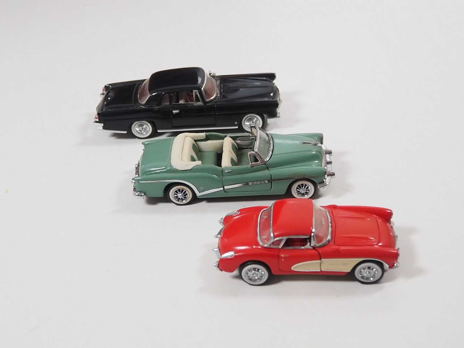 A complete FRANKLIN MINT 1:43 scale 'Classic Cars of the Fifties' collection comprising twelve - Image 6 of 12
