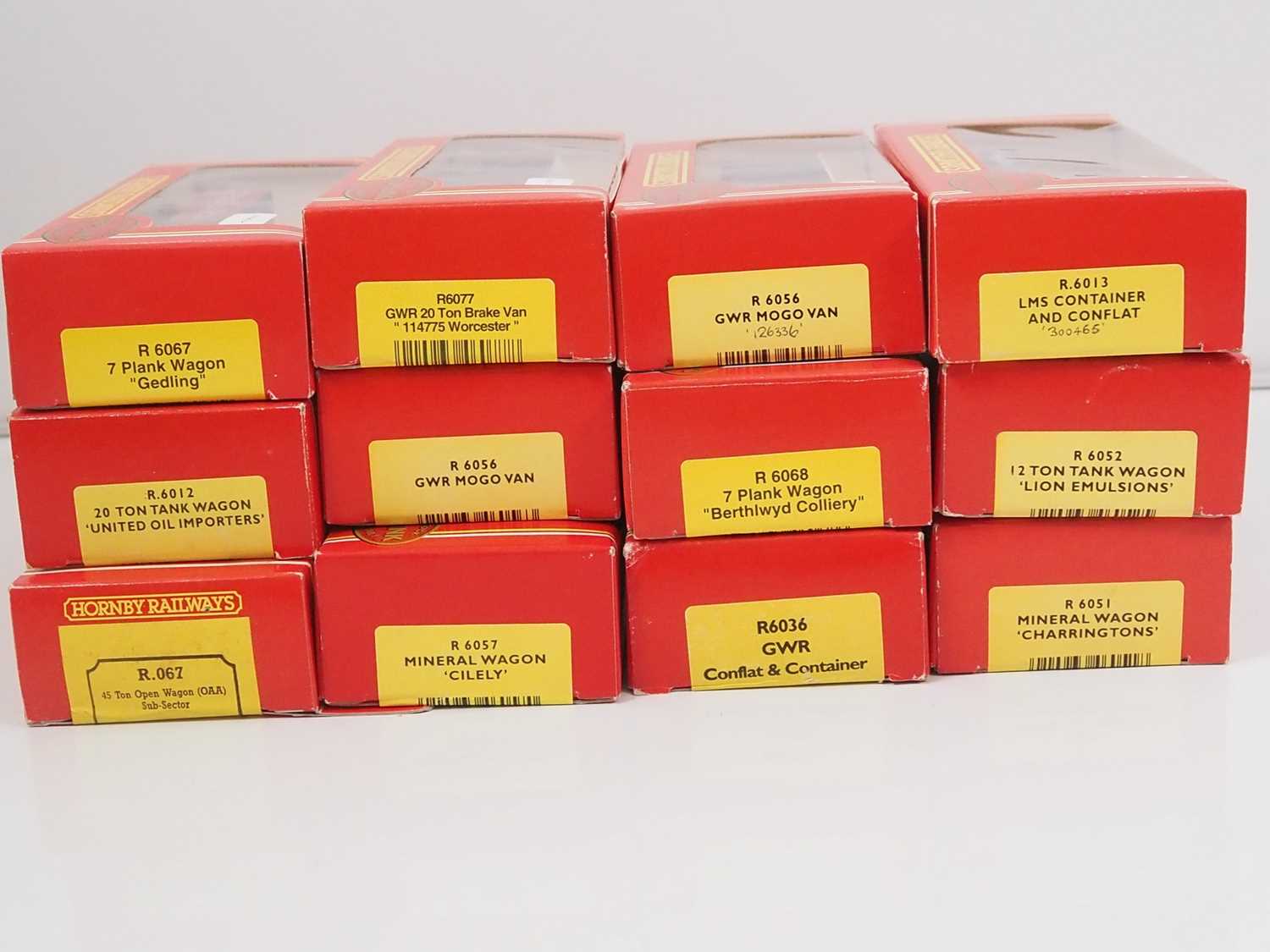A very large group of HORNBY boxed OO gauge wagons of various types - G/VG in G/VG boxes (60) - Image 4 of 6