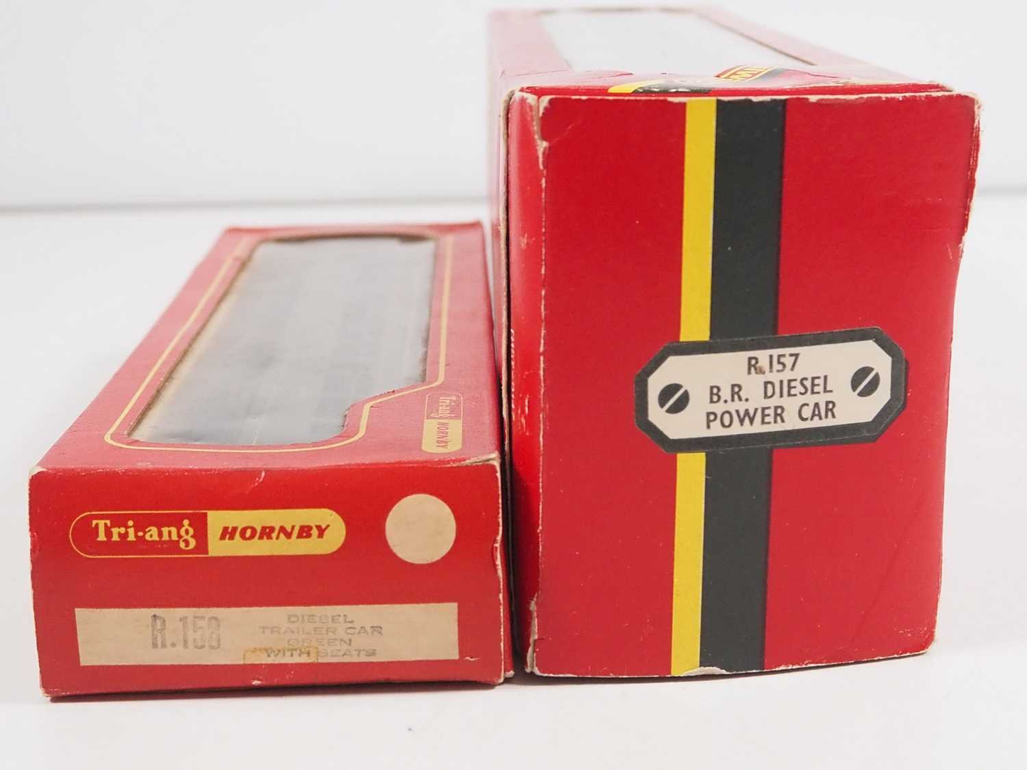 A HORNBY OO gauge 2-car diesel railcar in original box, together with a group of boxed and unboxed - Image 6 of 6