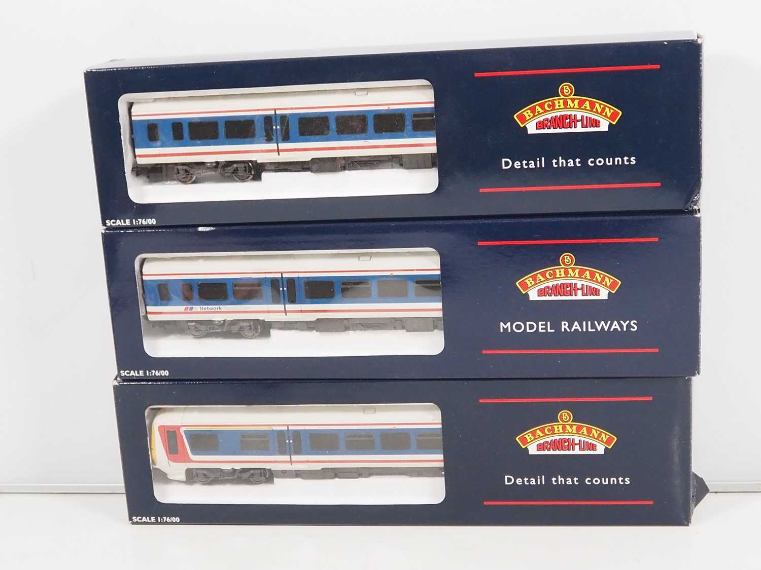 A BACHMANN 31-025 OO gauge 3 car class 166 Networker DMU in Network South East livery - VG in - Image 2 of 4