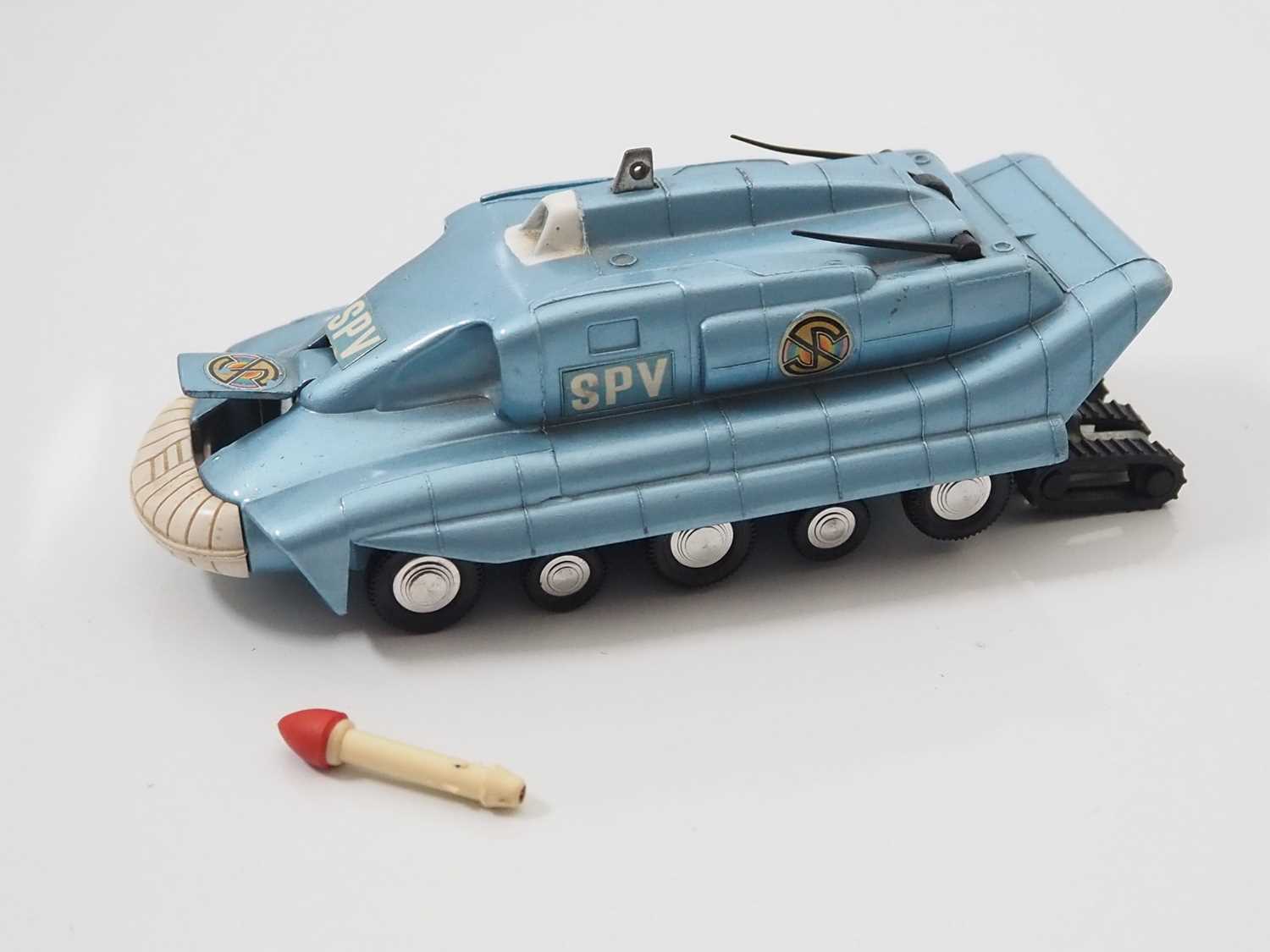 A DINKY 104 diecast 'Gerry Anderson's Captain Scarlet' Spectrum Pursuit Vehicle in original box with - Image 3 of 6