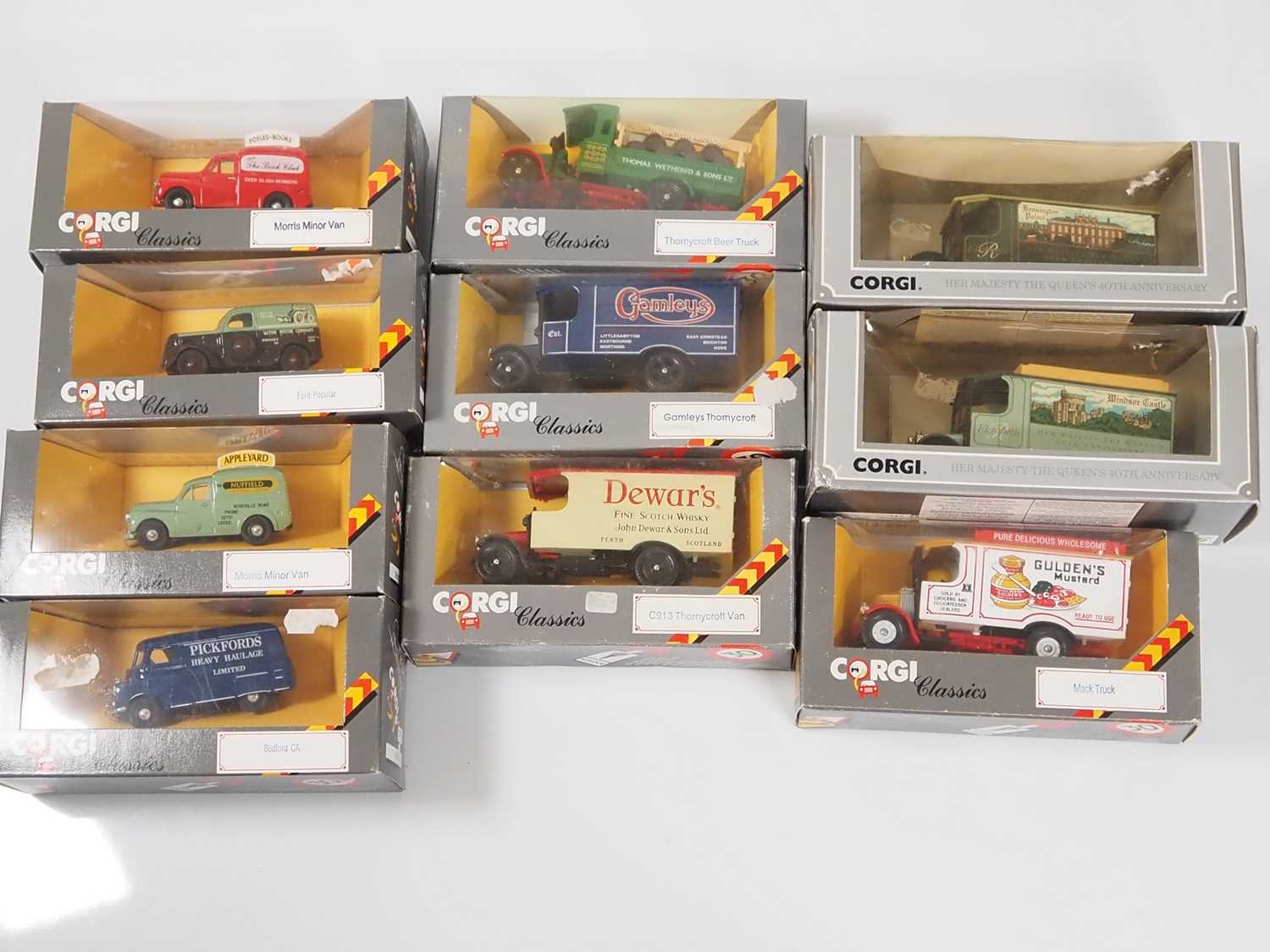 A large quantity of boxed CORGI CLASSICS diecast cars, vans etc - VG in G/VG boxes (Q) - Image 5 of 7