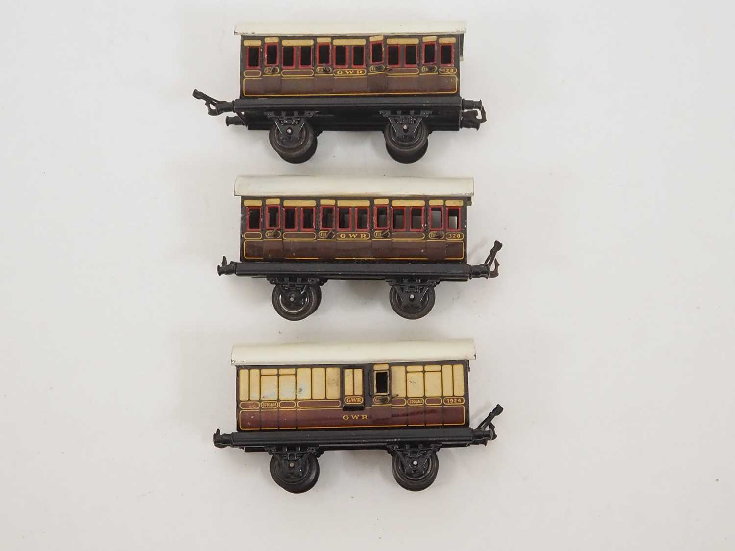 A group of O gauge very early BING 4-wheel coaches in GWR livery - G (unboxed) (3) - Image 2 of 2